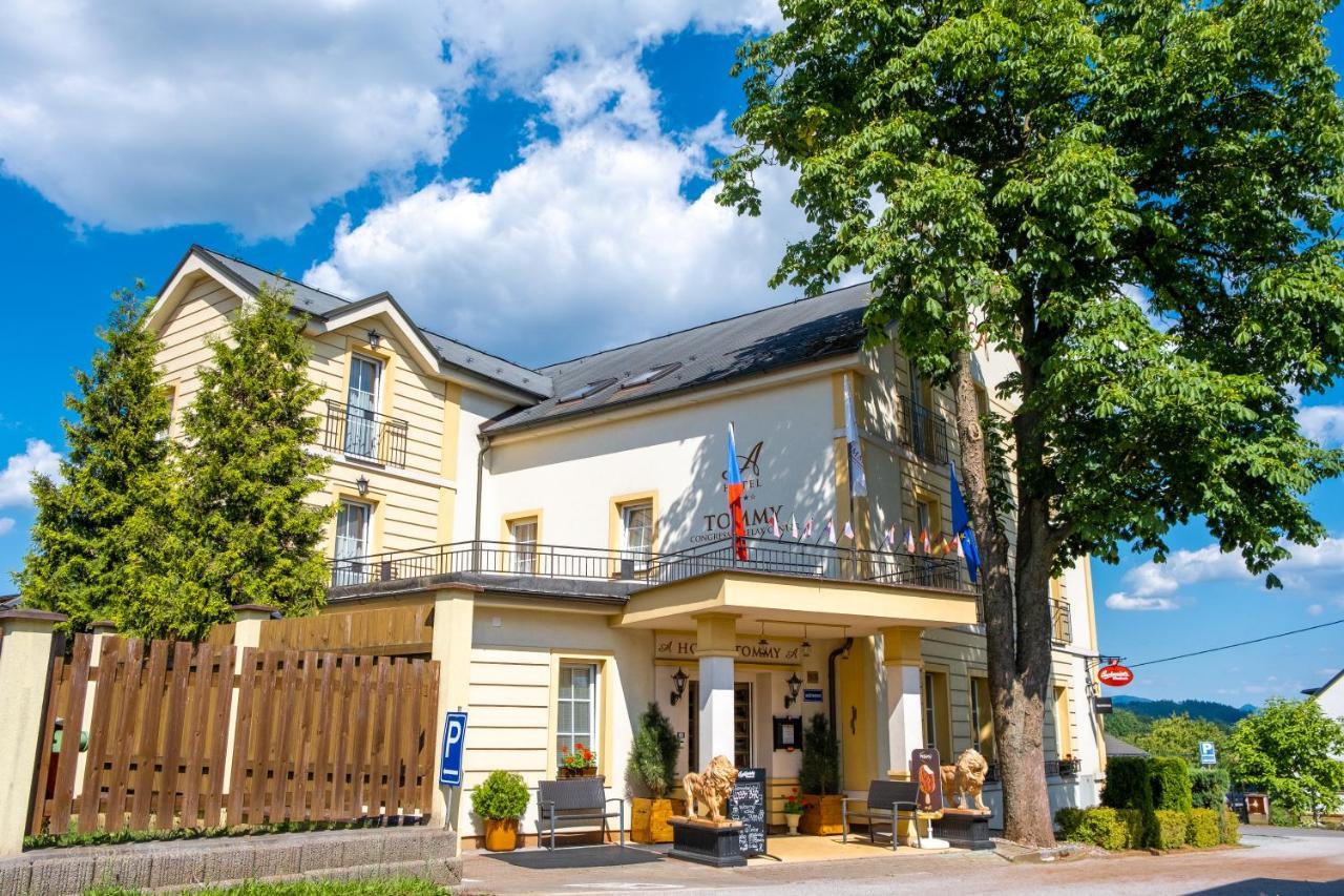 Hotel Tommy Wellness & Spa Наход Экстерьер фото