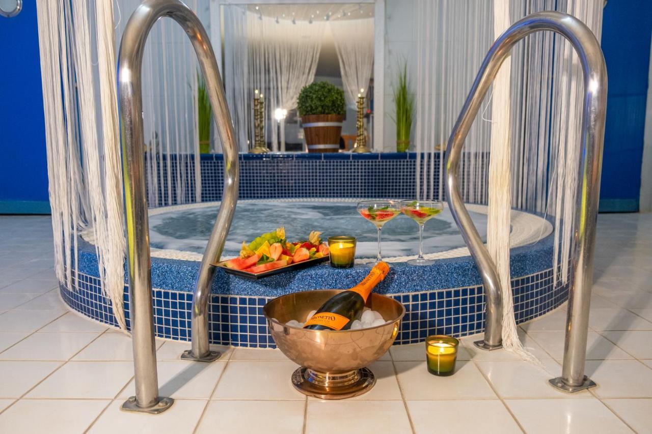 Hotel Tommy Wellness & Spa Наход Экстерьер фото