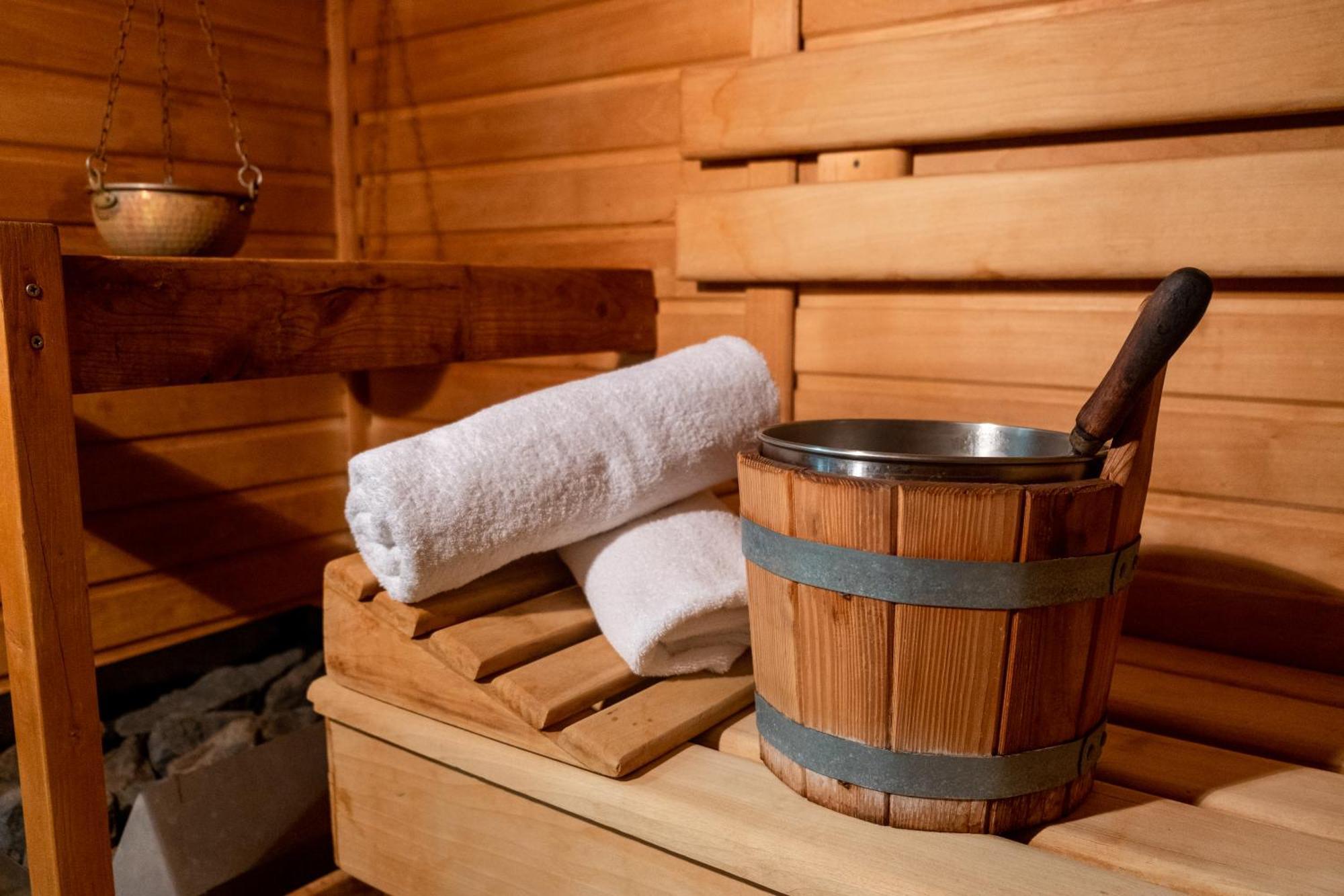 Hotel Tommy Wellness & Spa Наход Экстерьер фото