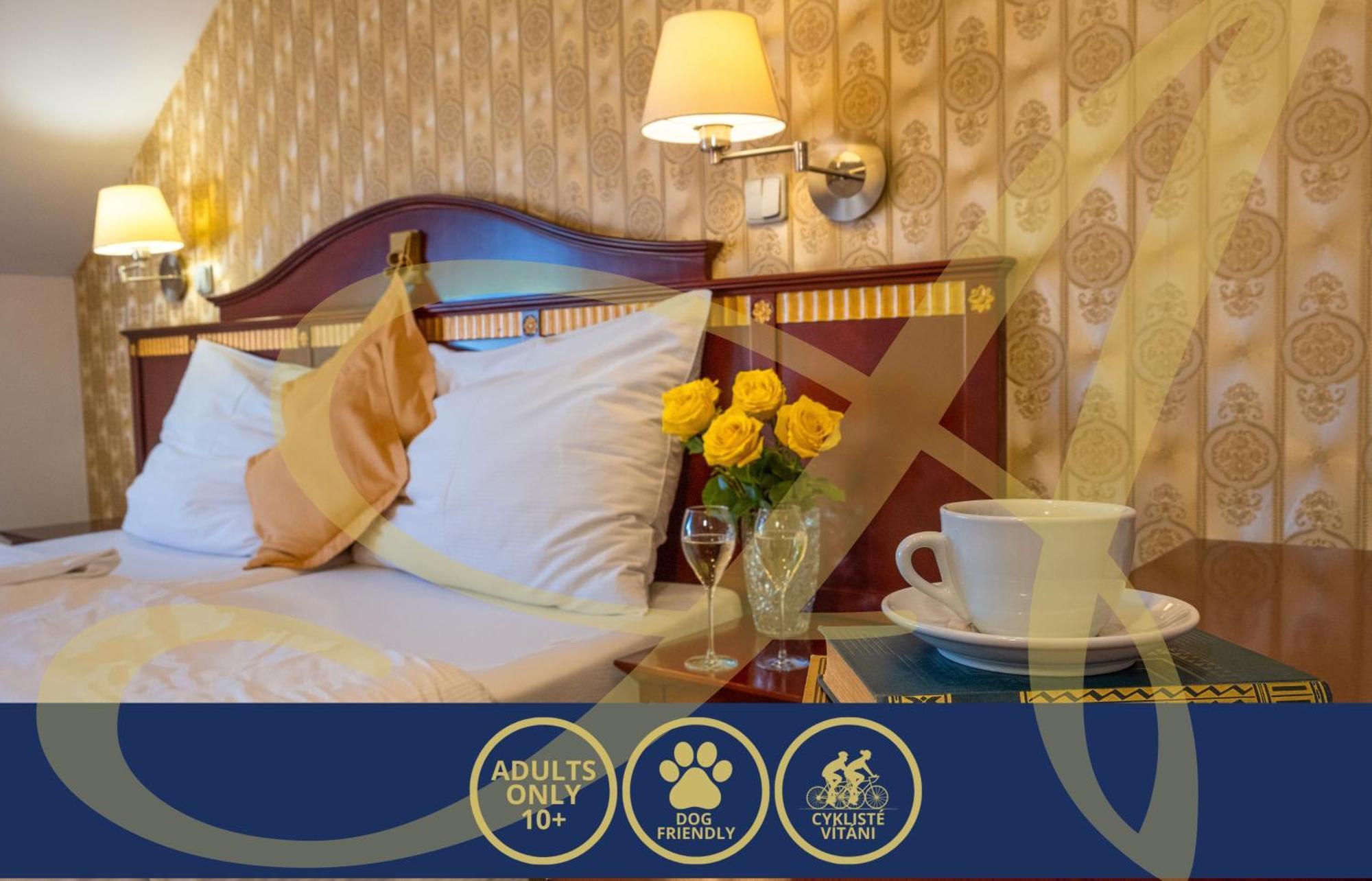Hotel Tommy Wellness & Spa Наход Экстерьер фото